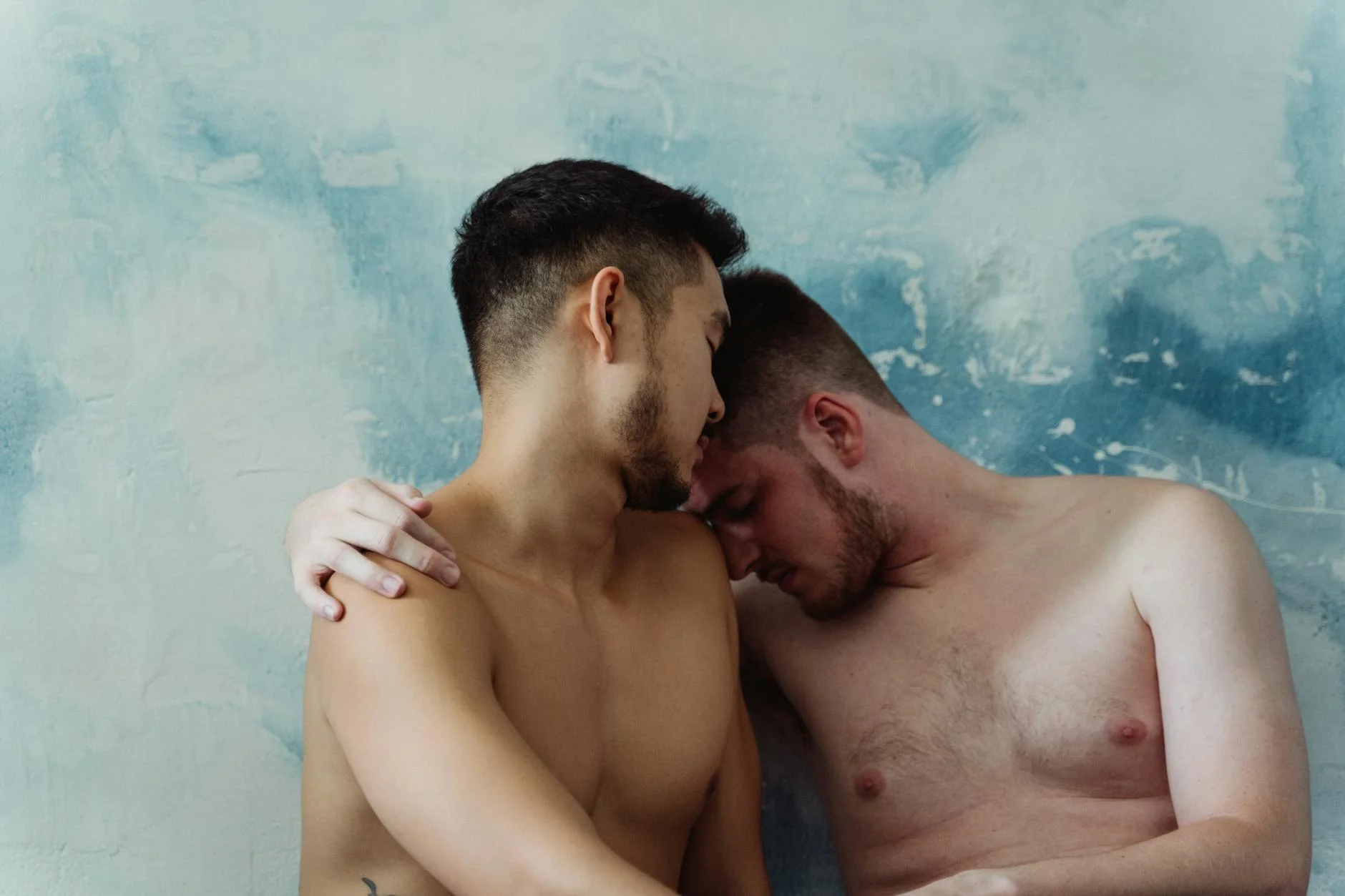 Квир после 40: как меняется желание, принятие себя и секс у LGBT+-людей в зрелом возрасте