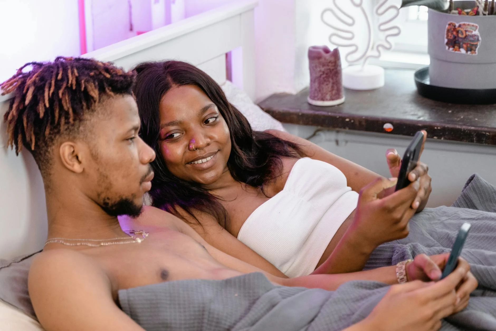 Смарт-вибраторы для пар на расстоянии: когда километры не помеха оргазму