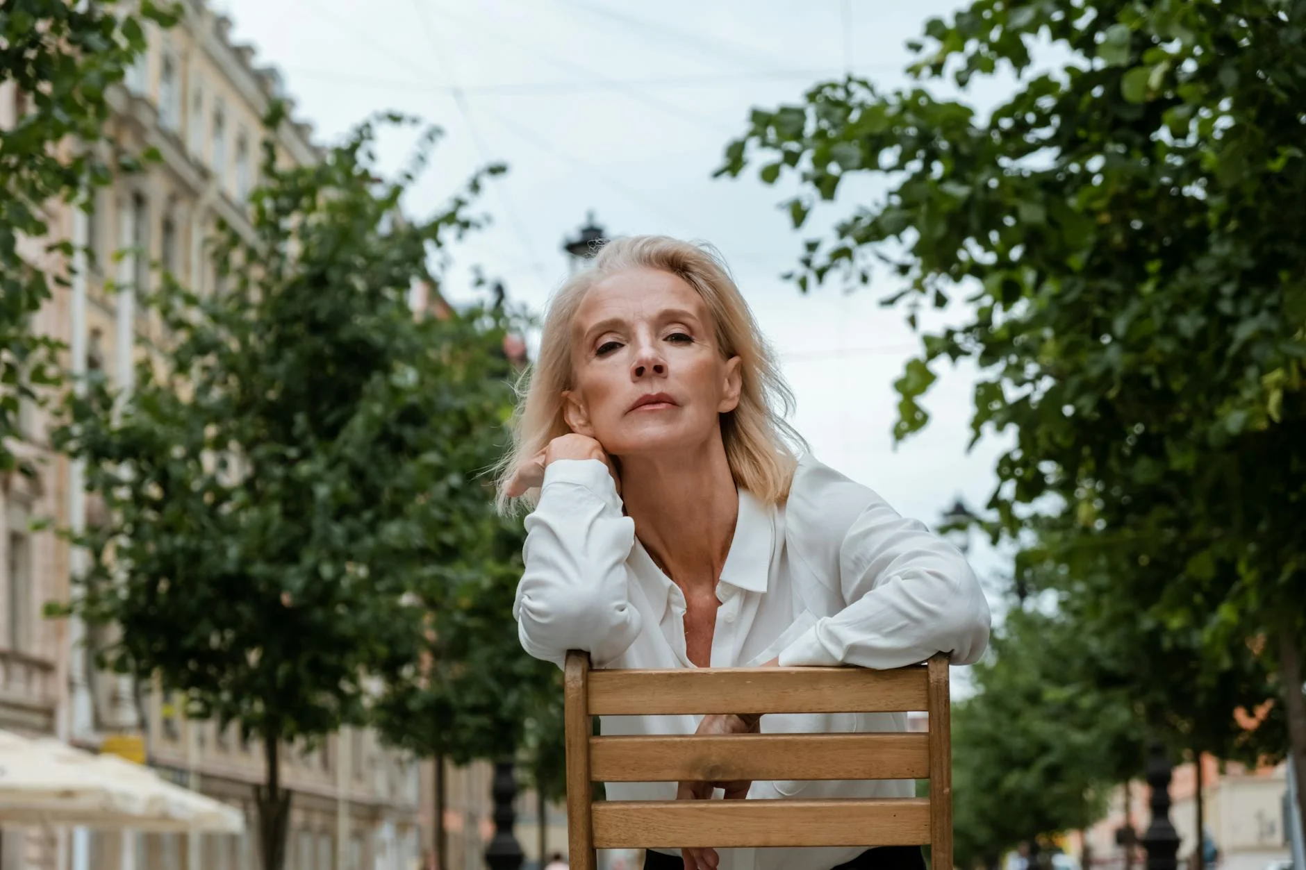 Секс после 40: почему опыт, уверенность в теле и свобода от чужих ожиданий делают интимную жизнь лучшей за все годы